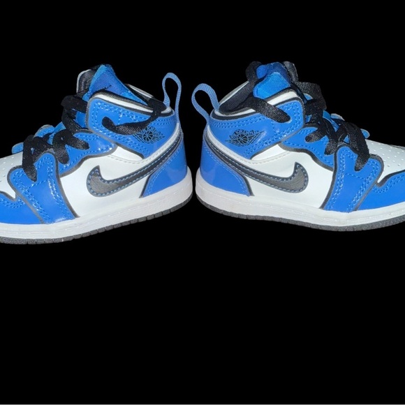 Baby Toddler Jordans 1 Mid Signal Blue Size 6C Blue Black White - Picture 2 of 5